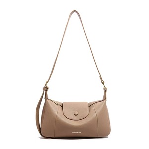 Sac bandoulière tendance en cuir PU souple pour femme - Sac à main décontracté imperméable avec sangle réglable et doublure en polyester pour usage quotidien - Product Image 2