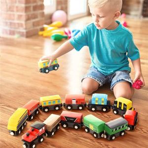 Juego de 12 Mini Vehículos de Madera para Niños Pequeños, Bebés y Recién Nacidos, Camiones de Juguete para Empujar - Product Image 2