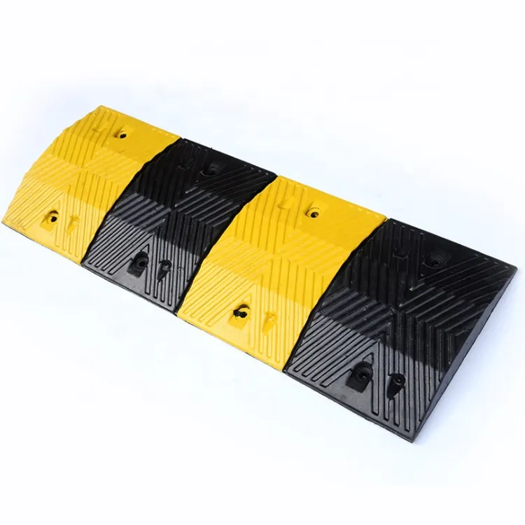 High Resistance Durable Road Tốc Độ Di Động Bump Giao Thông Ngắt Cho Bãi Đậu Xe