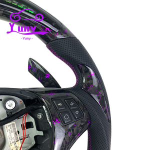 <span class=keywords><strong>Volante</strong></span> de fibra de carbono forjado LED personalizado para <span class=keywords><strong>BMW</strong></span> E90 E91 E92 E93 M2 M3 3-Series 328i 330i 335d 1-series <span class=keywords><strong>135i</strong></span> Racing Style - Product Image 4