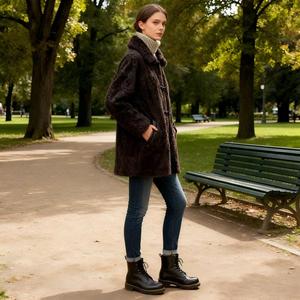 Abrigo Reversible de Piel de Oveja para Mujer, Color Marrón Oscuro, con Solapa de Piel, Largo Medio, con Botones - Product Image 5