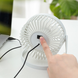 Mini ventilador USB de escritorio de 5 pulgadas, silencioso, con enchufe, para uso en oficinas, dormitorios de estudiantes - Product Image 3