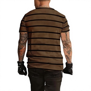 Camiseta Casual Transpirable de Manga Corta con Cuello Redondo y Corte Regular para Hombre, Tejida en Poliéster/Algodón - Product Image 3