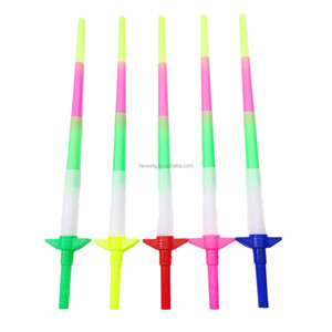 Bâton lumineux LED rétractable en plastique à quatre sections pour le Mardi Gras, <span class=keywords><strong>épée</strong></span> laser, jouets lumineux, accessoires de fête, vente en gros à prix réduit - Product Image 6