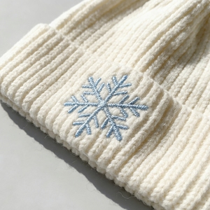 <span class=keywords><strong>Bonnet</strong></span> tricoté d'hiver avec broderie flocon de neige, chaud, doux et extensible, <span class=keywords><strong>pour</strong></span> femmes et hommes, fournisseur de bonnets - Product Image 2