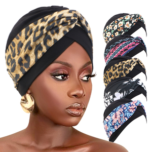Phụ Nữ Mới Của Hồi giáo Bên Trong Hijab Satin Lụa Căng Hoa In Đầu Bọc Với Bow Và Lá Mô Hình 26 Màu Sắc Có Sẵn - Product Image 2