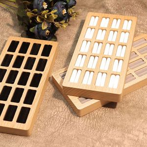 ถาดใส่แหวนไม้ 20 ช่อง สำหรับจัดแสดงเครื่องประดับในร้านค้าปลีก - Product Image 6