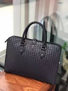 Porte-documents de luxe en cuir véritable tressé à la main pour homme, sacoche d'affaires professionnelle pour ordinateur portable, mallette de bureau haut de gamme personnalisable - Product Image 6