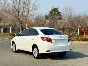 Auto Usata Toyota Vitz 2016, Vitz/Yaris 1.3 Automatica, Berlina Compatta Moderna, Automatica, Conveniente ed Economica - Product Image 5