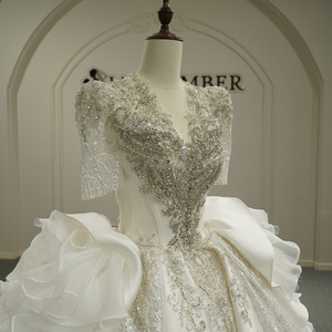 Gt26054 Vestido de Novia Moderno con Escote Corazón, Apliques, Lentejuelas, Cuentas y Bordados, Personalizado - Product Image 5