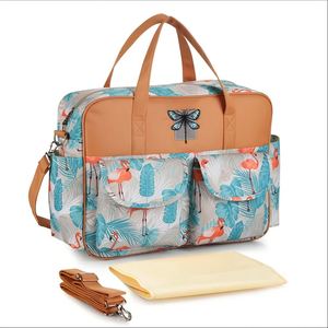 Bolsa de Pañales Multifuncional Impermeable Tipo Mochila, Ligera, con Cambiador - Product Image 1