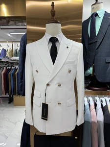 Ensemble <span class=keywords><strong>de</strong></span> <span class=keywords><strong>Costume</strong></span> Croisé <span class=keywords><strong>de</strong></span> Luxe pour Homme avec Veste, Pantalon et <span class=keywords><strong>Gilet</strong></span> Idéal pour Réunions d'Affaires - Product Image 2