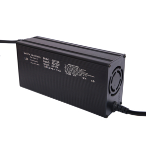 Cargador de Baterías de Litio LiFePO4 de 48V 8A SCP OTP Ignífugo DC/AC para Carrito de Golf, Cortadora de Césped Eléctrica, Bicicleta Eléctrica 384W - Product Image 3