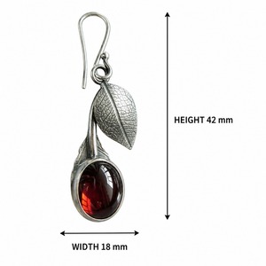 Orecchini Vintage Ispirati alle Foglie di Ciliegio Rosso, Accessori da Festa per Signore - Product Image 5