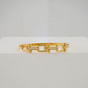 Ultimo 18K oro placcato in acciaio inox gioielli <span class=keywords><strong>U</strong></span> a forma di ferro di cavallo fibbia zircone braccialetto alla moda per le donne braccialetto B232379 - Product Image 5