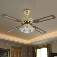 Ventilateur de plafond de style traditionnel à 4 pales avec lampe, télécommande, refroidissement par air, moteur AC