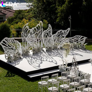 Décor de fête de mariage LEDA, moderne, extérieur, personnalisé, blanc, motif ajouré, métal, grande structure en fer forgé en forme de fleur - Product Image 2