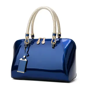 Borse da sera nere all'ingrosso a mano da donna di lusso nuovo Design, borsa a mano in pelle Pu lucida blu Navy per le donne