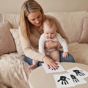 Kit <span class=keywords><strong>de</strong></span> impresión sin tinta para tarjetas <span class=keywords><strong>de</strong></span> hitos <span class=keywords><strong>de</strong></span> bebé, Kit <span class=keywords><strong>de</strong></span> manos y huellas para estampado <span class=keywords><strong>de</strong></span> pata <span class=keywords><strong>de</strong></span> perro, Kit <span class=keywords><strong>de</strong></span> huellas <span class=keywords><strong>de</strong></span> bebé recién nacido, almohadilla <span class=keywords><strong>de</strong></span> tinta - Product Image 4