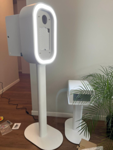 Cabina de Fotos para Bodas con iPad y Cámara DSLR, Espejo con Luz RGB para Eventos, Cabina de Fotos con Espejo y Soporte para Alquiler - Product Image 2