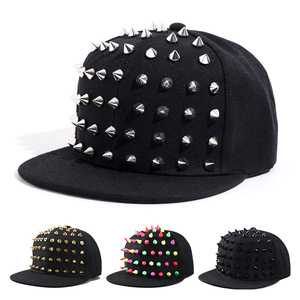 Nueva Llegada Europeo Americano Hip Hop Sombrero Street Dance Hombres Mujeres Moda Negro Flat Brim Custom Rivet Gorras Gorra de béisbol - Product Image 2