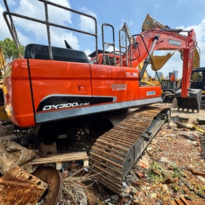 รถขุดเหมืองคุณภาพสูง ใช้งานน้อย 30 ตัน Doosan 300LC-9T รถขุดไฮดรอลิกแบบตีนตะขาบมือสอง - Product Image 1