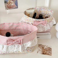 Panier de rangement multifonctionnel en tissu écologique à carreaux roses avec nœud en dentelle et volants, pour la décoration intérieure, l'organisation de cosmétiques et le rangement de maquillage sur le bureau