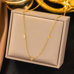 Collar de cadena de eslabones chapado en oro de acero de titanio para mujer, con dije de amor heterosexual pequeño, de lujo ligero, de nicho, estilo hip hop, a la moda. - Product Image 6
