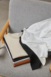 Custom t <b>Shirts</b> Your Own Brand Heavy Cotton t <b>Shirt</b> Unisex Regular Fit Blank Printed logo 180 200 Gsm 220 240 280 High Quality - Product Image 3