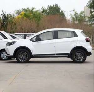 2024 para <span class=keywords><strong>Lynk</strong></span> & <span class=keywords><strong>Co</strong></span> X3 PRO 1.5L SUV Automático Nuevo 0km R16 Oscuro Euro VI Volante a la Izquierda Techo Solar <span class=keywords><strong>Origen</strong></span> China Venta al por Mayor - Product Image 2