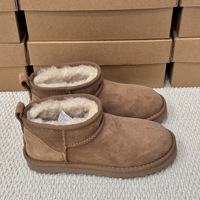 2026 年奢华设计师品牌冬季流行多色高品质 Lowmels 鞋子 Uggs 女式靴子