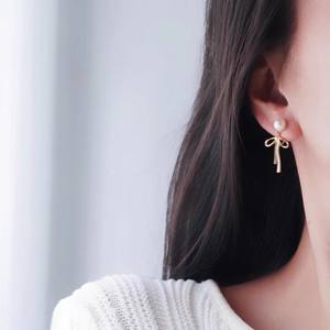 22358DIY Accesorios de Perlas, Broches de Oreja de Plata S925 con Soporte Vacío en Forma de Lazo, Clip de Oreja de Moda con Cuentas de 6-8mm para Pendientes de Perlas - Product Image 3