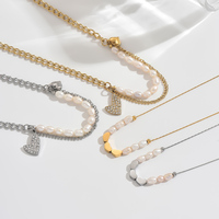Collier vintage délicat plaqué or 18 carats avec perles d'imitation, chaîne double rangée et pendentif cœur en strass, bijoux pour femme pour les fêtes et le quotidien