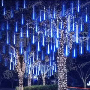 Luz LED de Lluvia de Meteoros para Exteriores, para Árboles, Caminos y Ambiente Festivo - Product Image 1