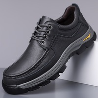 Zapatillas Moc-Toe para Hombre Listas para Enviar, de Cuero Granulado, con Plataforma Plana y Suela Resistente, Venta al Por Mayor, MOQ Bajo, Entrega Rápida