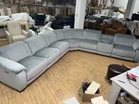 Sofá Reclinable Eléctrico Seccional Extensible de Cuero y Tela, Moderno y Amplio, Mueble para Sala de Estar para Familias Numerosas