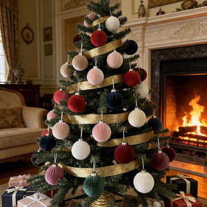 Bolas de Navidad <span class=keywords><strong>Individuales</strong></span> al por Mayor de 6/8 cm en Tela Roja y Verde para Usar como Adornos Decorativos para Árboles de Navidad. - Product Image 1
