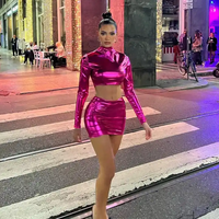 Zweiteiliger PU-Leder-Hochglanz-Temperament-Metallic-Farbe für Damen Sexy Cool Tight Fitting Suit Rock