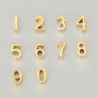 Pendentif Chiffre Solide EManco en Acier Inoxydable Doré, Chaîne Légère, Bijou Minimaliste, Accessoire Symbole pour Usage Quotidien