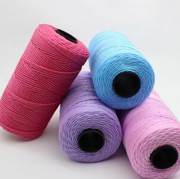 New Yarn Hot Sale Hands tricken Sperrig gesponnenes Polyester Mono filament PP Polypropylen Garn