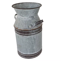 Vas Bunga Kaleng Susu Logam Galvanis Berwarna Putih Antik dengan Pegangan Ganda, Guci Susu Vintage Gaya Pedesaan untuk Meja