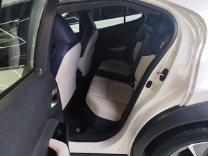 Guazi, Lexus <span class=keywords><strong>UX</strong></span> de Bajo Precio, SUV Eléctrico Nuevo, Auto Usado, Tracción Delantera, Automático, Volante a la Izquierda, Cámara Trasera, 5 Asientos - Product Image 6