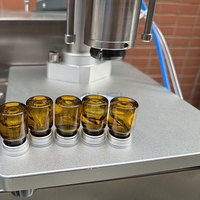 Machine de capsulage pneumatique semi-automatique pour petites bouteilles en verre, flacons en aluminium, métal et plastique