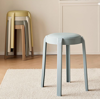 Chaise de salle à manger ronde rembourrée en plastique multicolores de style moderne avec coussins doux empilables