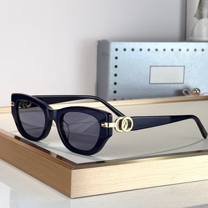 Gafas de Sol de Diseño de Lujo Clásicas de Moda 2025 para Hombre y Mujer, Ideales para Fiestas, Pesca, Uso Diario, Playa y Aire Libre - Product Image 2