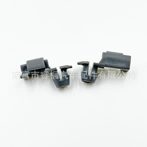 Loquet de porte de voiture Shuangxuan en plastique, usage général, avec crochet et tige de poussée/tirage en fer - Product Image 2