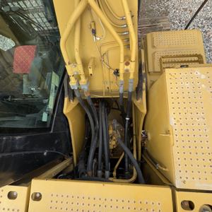 Excavatrice 315D 15T modèle 2024 à faible nombre d'heures de fonctionnement pour la location dans les projets agricoles d'Asie du Sud-Est et d'Afrique de l'Est – Moteur et pompe à engrenages - Product Image 5