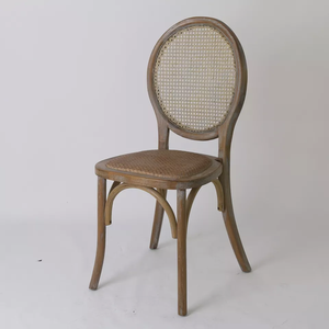 Sillas de madera maciza Estilo nórdico para comedor, sillas apilables con respaldo de bastón, para bodas, eventos, fiestas y banquetes - Product Image 1