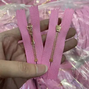 Fabricante de zíperes DIY acessórios de costura acessórios de alfaiataria mini #1 zíper de metal em ouro rosa para fantasia de boneca