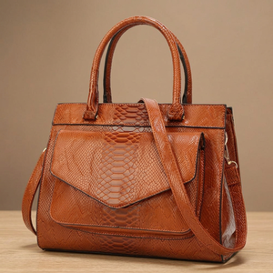 Bolso de Mano Tipo Clutch de Cuero Genuino de Alta Calidad BS INTERNATIONAL para Mujer, con Cierre, Múltiples Correas, Impermeable, Ligero y Grande - Product Image 4
